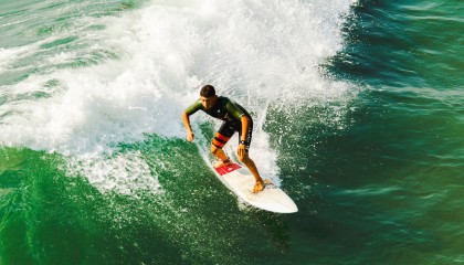 9游-法甲裁判执法尺度引发热议，法甲处罚